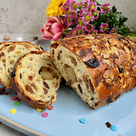 The Dutch Vegan Bakery Amsterdamse Paasbrood met spijs 450g