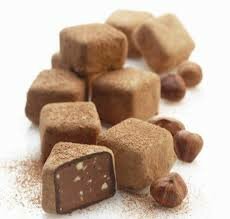 Booja Booja Winter Special - Hazelnut Crunch and Cherry Bakewell Eight Truffle Box 92g