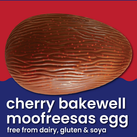 Moo Free Cherry Bakewell Egg & Bar 135g